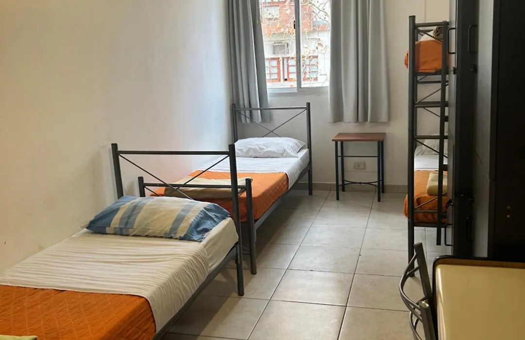 Reina Madre Hostel-1